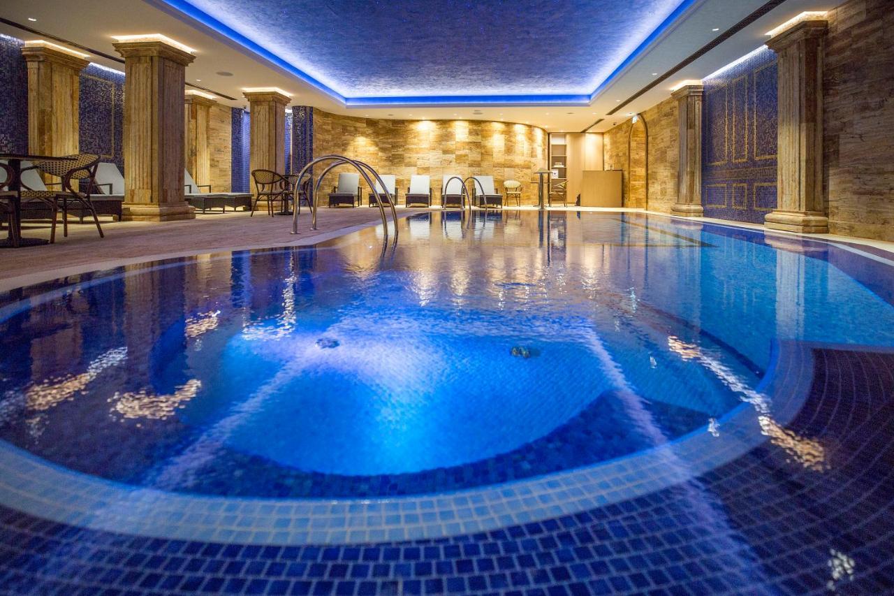 A Hoteli - Hotel Park Vrnjačka Banja Kültér fotó The Spa at The Dorchester