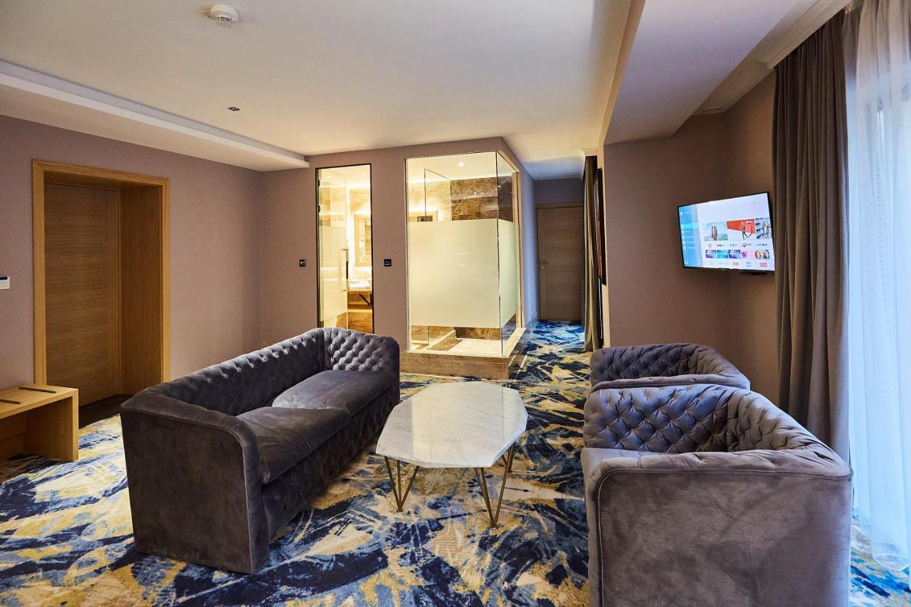 A Hoteli - Hotel Park Vrnjačka Banja Kültér fotó Suite