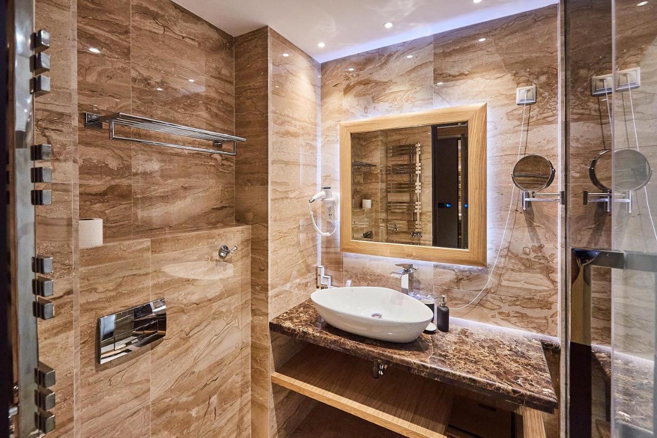 A Hoteli - Hotel Park Vrnjačka Banja Kültér fotó Bathroom